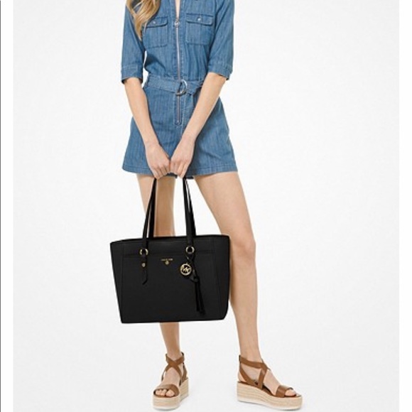 Michael Kors Large Saffiano Leather Tote. Like new with tags. Black - Picture 3 of 4